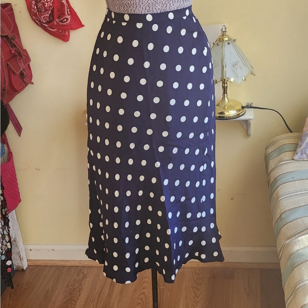 Navy polkadot skirt from DKNY size 4